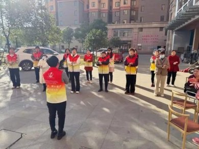 天中义工将健康理念与暖心服务送到居民“家门口”